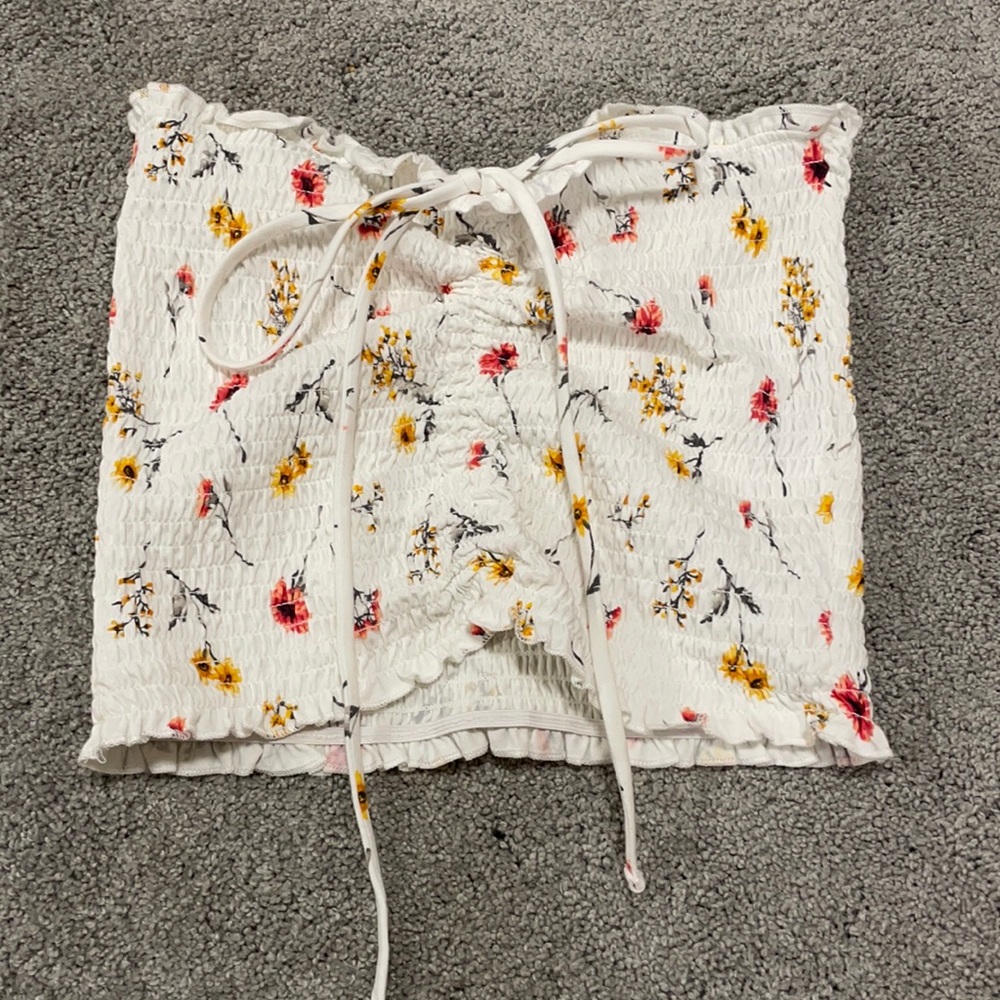 Forever 21 floral print crop top, size M